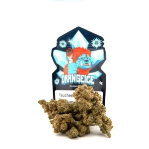 CBD-Blüten der Sorte Orange Ice vor auffälliger 4g-Verpackung mit frostigem Yeti-Design und Eis-Kristallen – markanter Look von Cannabees für erfrischend-herbe Hanfaromen.